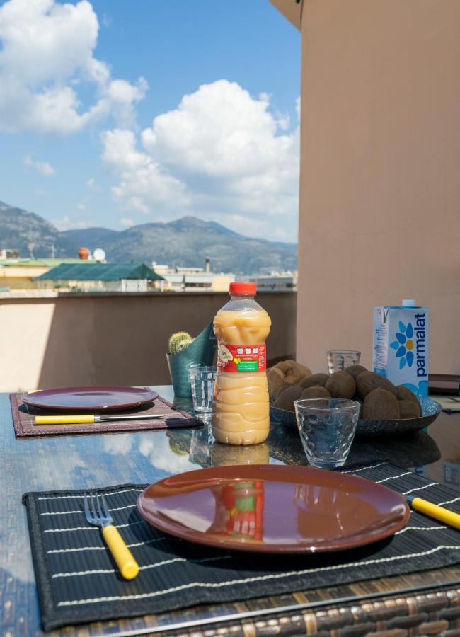 Incantevole Attico 1Minuto Dal Mare Wifi Netflix Terracina Exterior photo